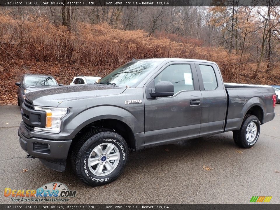 Front 3/4 View of 2020 Ford F150 XL SuperCab 4x4 Photo #6