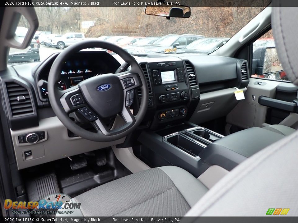 Black Interior - 2020 Ford F150 XL SuperCab 4x4 Photo #14