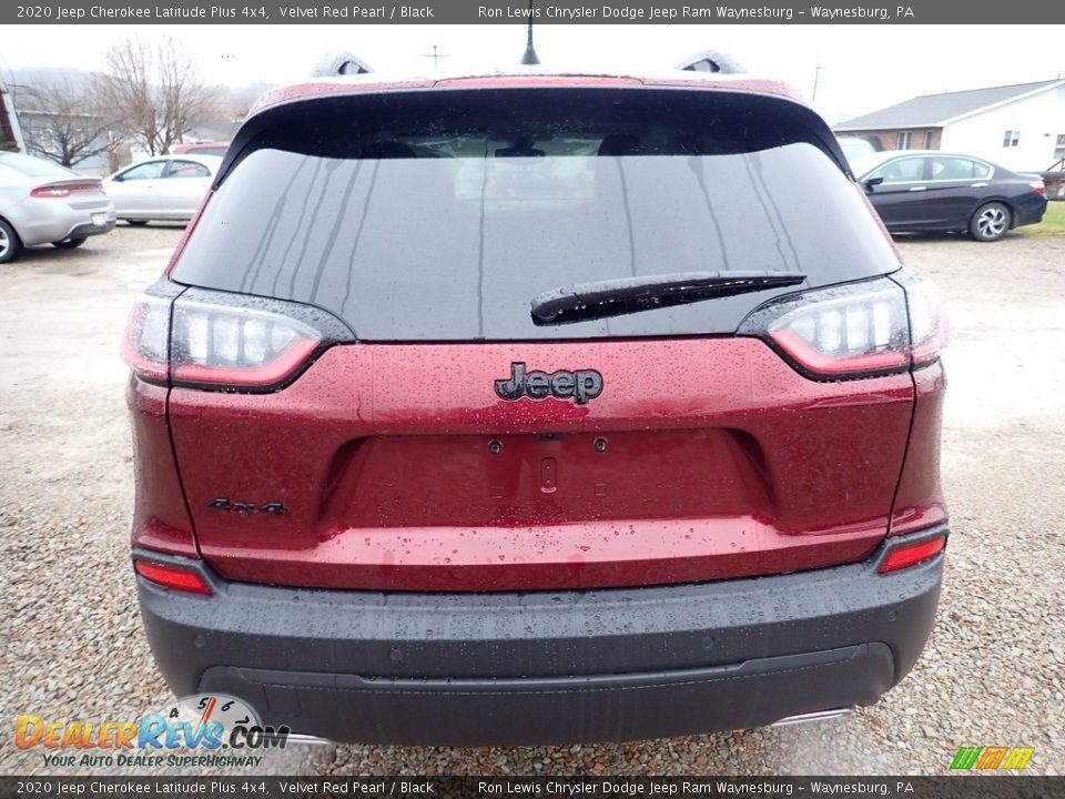 2020 Jeep Cherokee Latitude Plus 4x4 Velvet Red Pearl / Black Photo #4