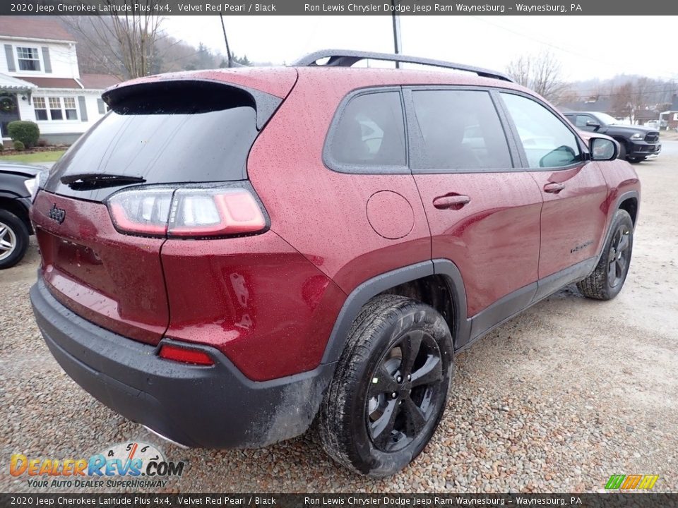 2020 Jeep Cherokee Latitude Plus 4x4 Velvet Red Pearl / Black Photo #5