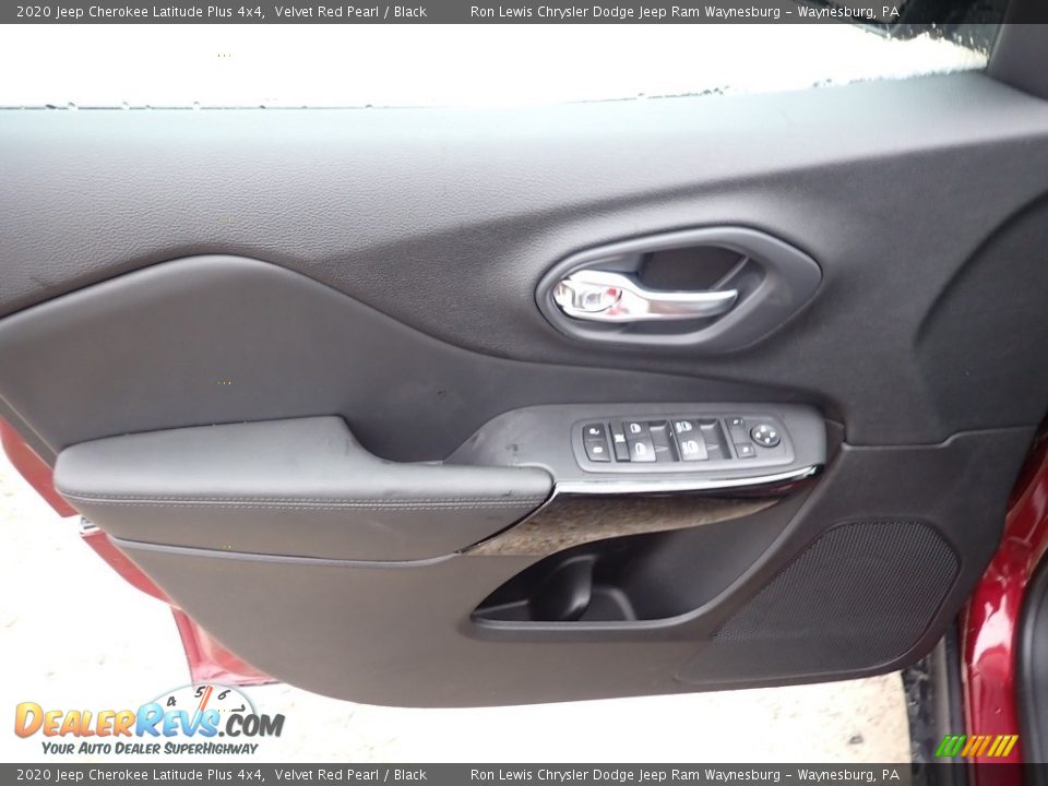 2020 Jeep Cherokee Latitude Plus 4x4 Velvet Red Pearl / Black Photo #13
