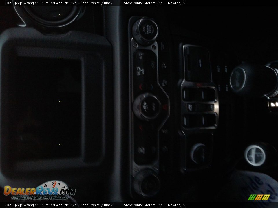 2020 Jeep Wrangler Unlimited Altitude 4x4 Bright White / Black Photo #5