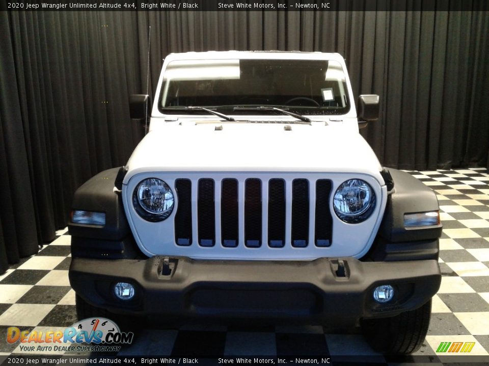 2020 Jeep Wrangler Unlimited Altitude 4x4 Bright White / Black Photo #8