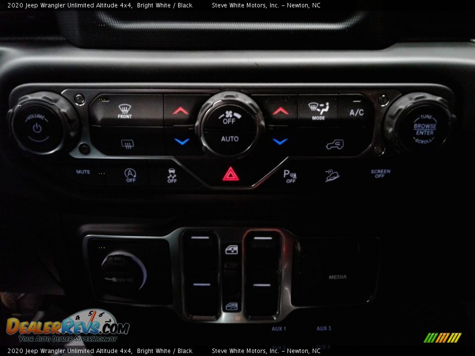 2020 Jeep Wrangler Unlimited Altitude 4x4 Bright White / Black Photo #17