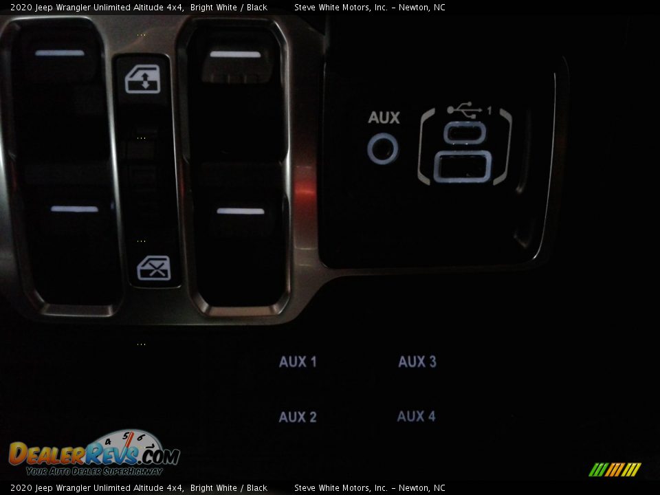 2020 Jeep Wrangler Unlimited Altitude 4x4 Bright White / Black Photo #18