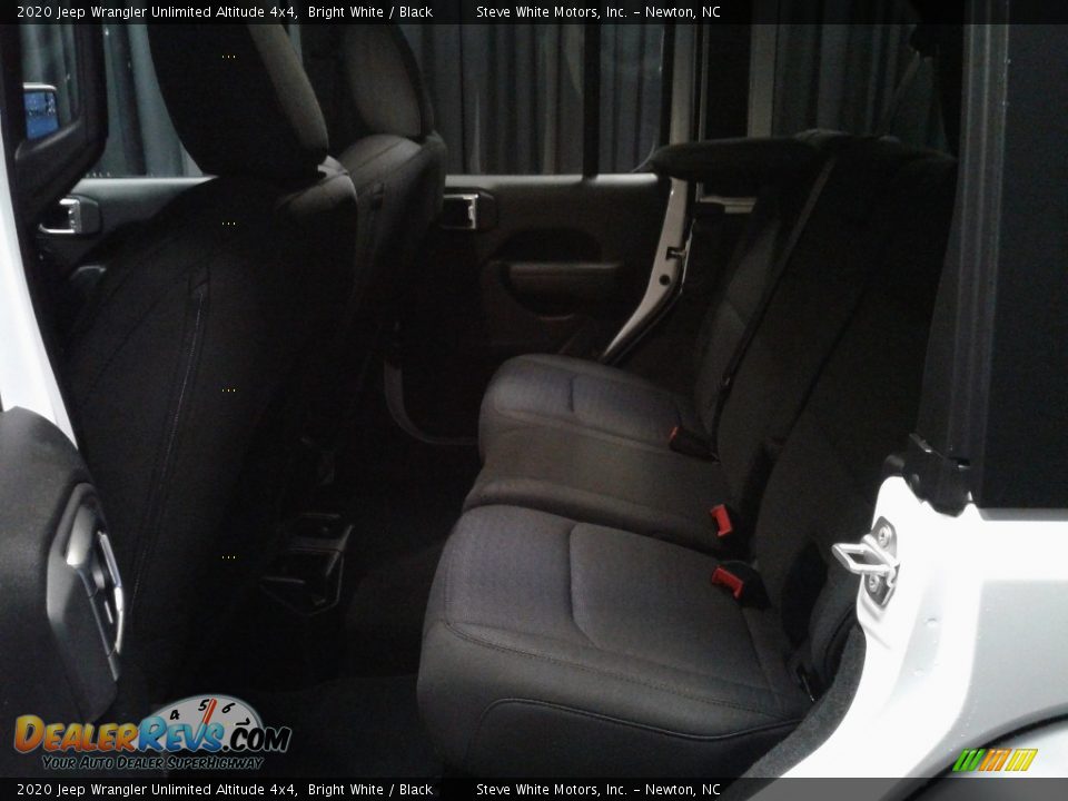 2020 Jeep Wrangler Unlimited Altitude 4x4 Bright White / Black Photo #22