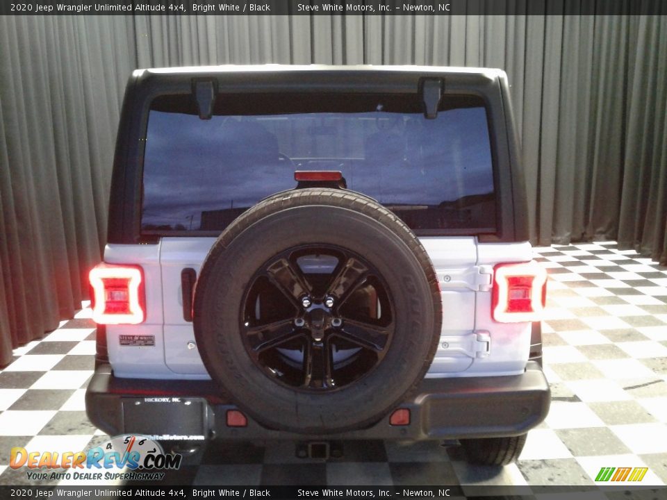 2020 Jeep Wrangler Unlimited Altitude 4x4 Bright White / Black Photo #24