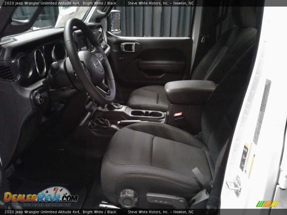 2020 Jeep Wrangler Unlimited Altitude 4x4 Bright White / Black Photo #31