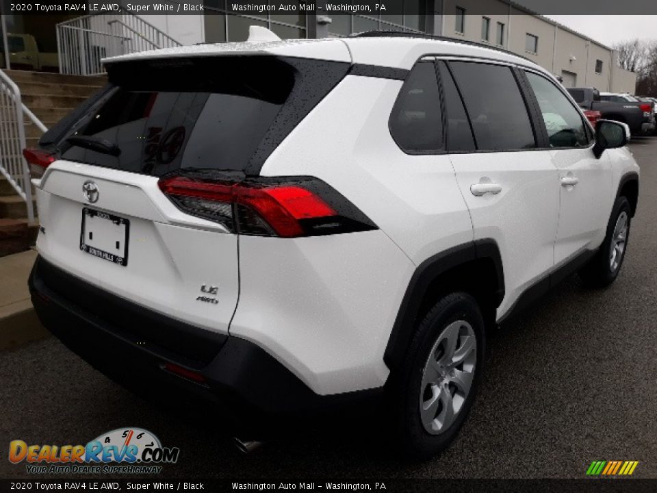 2020 Toyota RAV4 LE AWD Super White / Black Photo #16
