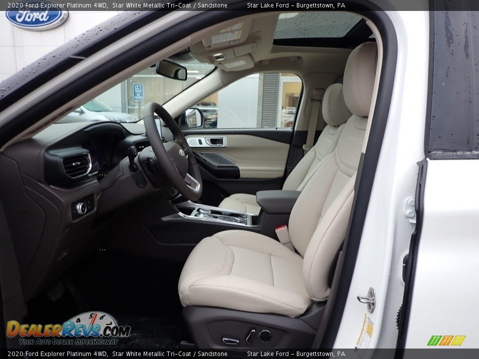 Front Seat of 2020 Ford Explorer Platinum 4WD Photo #12