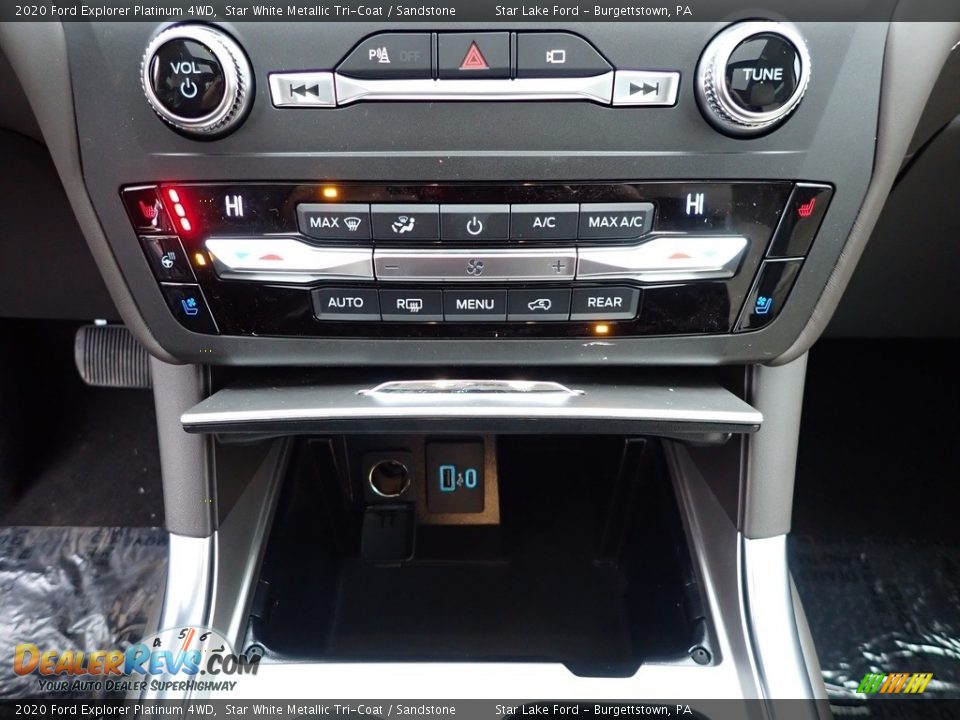 Controls of 2020 Ford Explorer Platinum 4WD Photo #18