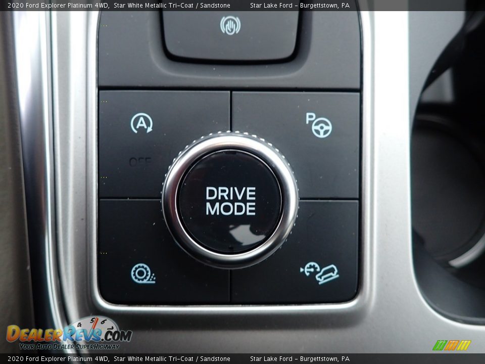 Controls of 2020 Ford Explorer Platinum 4WD Photo #20
