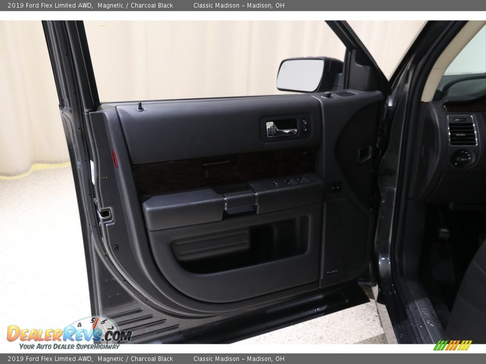 2019 Ford Flex Limited AWD Magnetic / Charcoal Black Photo #4