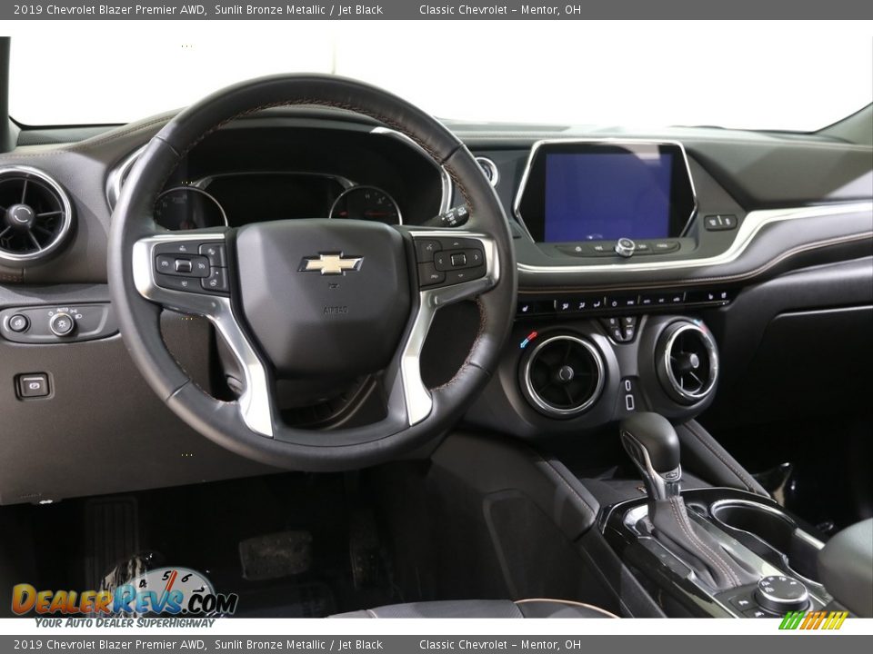 Dashboard of 2019 Chevrolet Blazer Premier AWD Photo #6