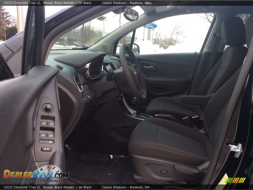 2020 Chevrolet Trax LS Mosaic Black Metallic / Jet Black Photo #11