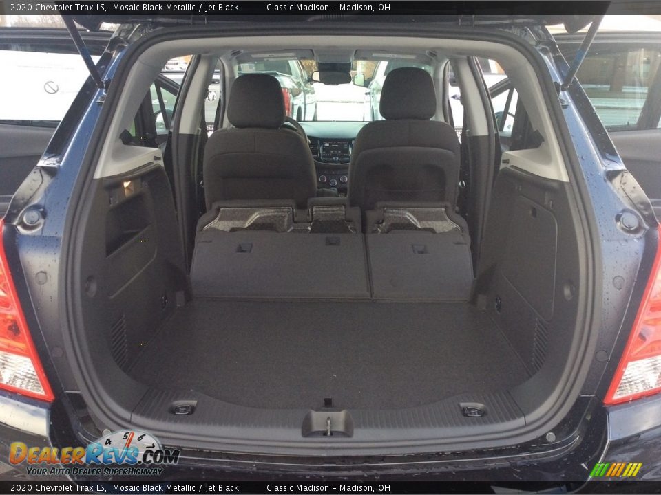 2020 Chevrolet Trax LS Mosaic Black Metallic / Jet Black Photo #23