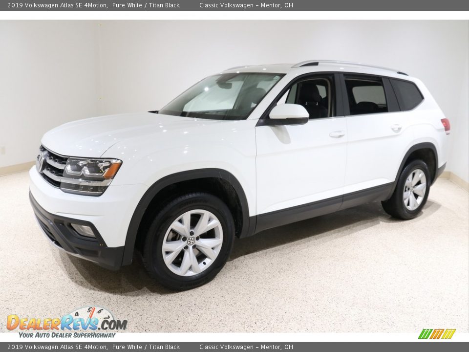 2019 Volkswagen Atlas SE 4Motion Pure White / Titan Black Photo #3