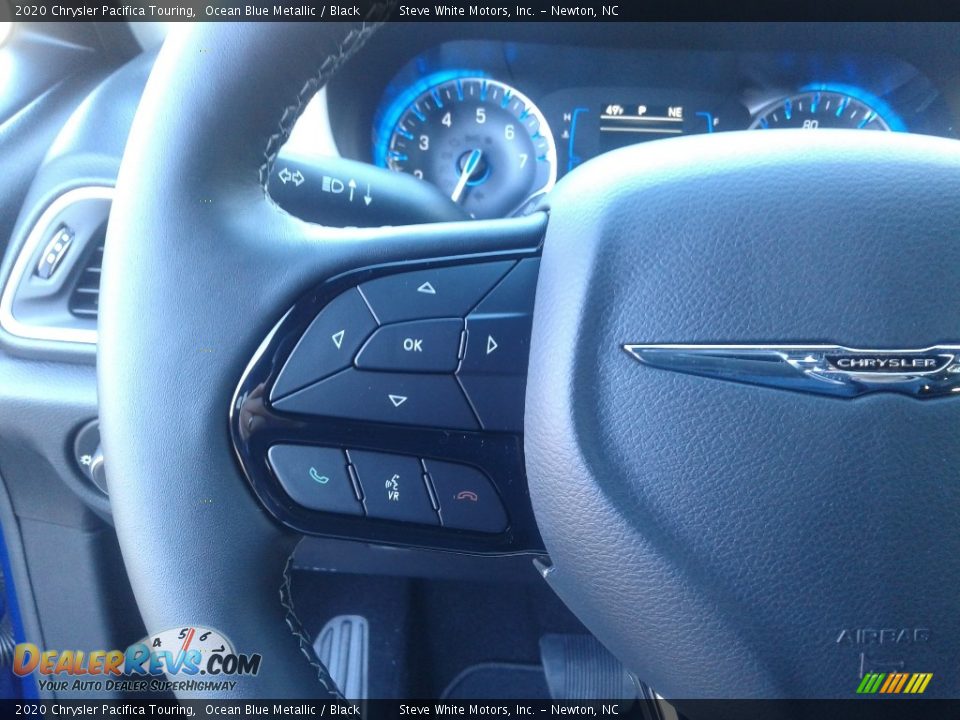 2020 Chrysler Pacifica Touring Ocean Blue Metallic / Black Photo #18