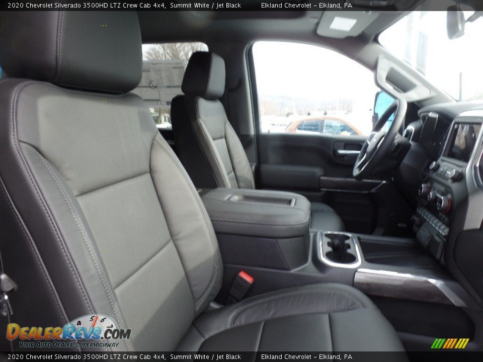2020 Chevrolet Silverado 3500HD LTZ Crew Cab 4x4 Summit White / Jet Black Photo #17