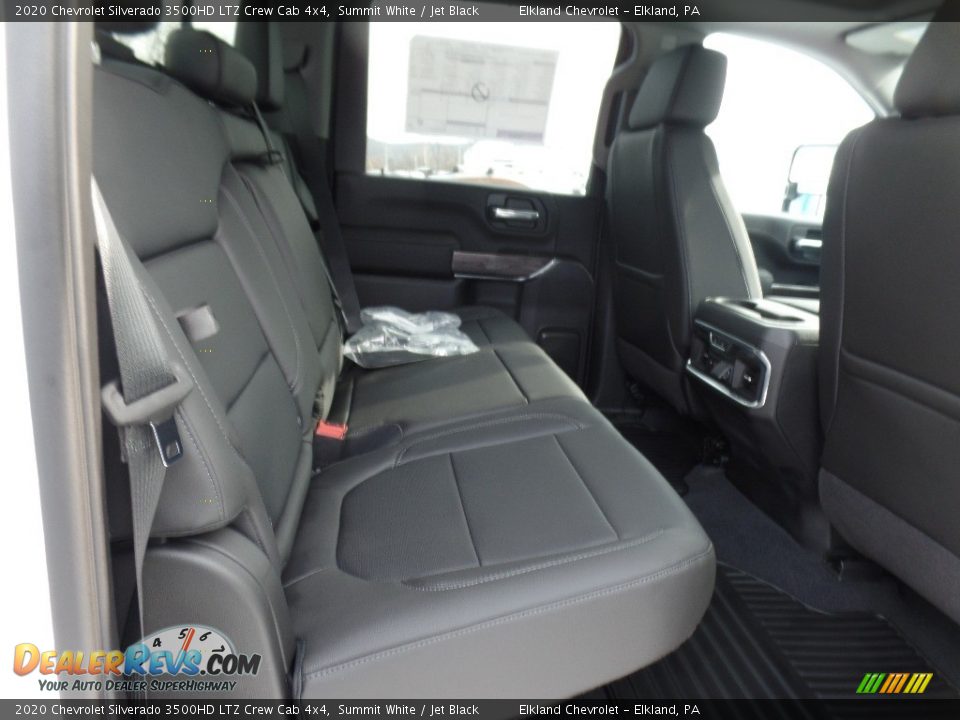 2020 Chevrolet Silverado 3500HD LTZ Crew Cab 4x4 Summit White / Jet Black Photo #19