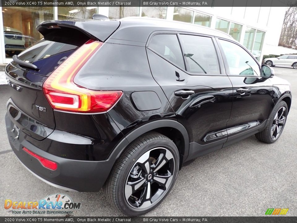 2020 Volvo XC40 T5 Momentum AWD Onyx Black Metallic / Charcoal Photo #2