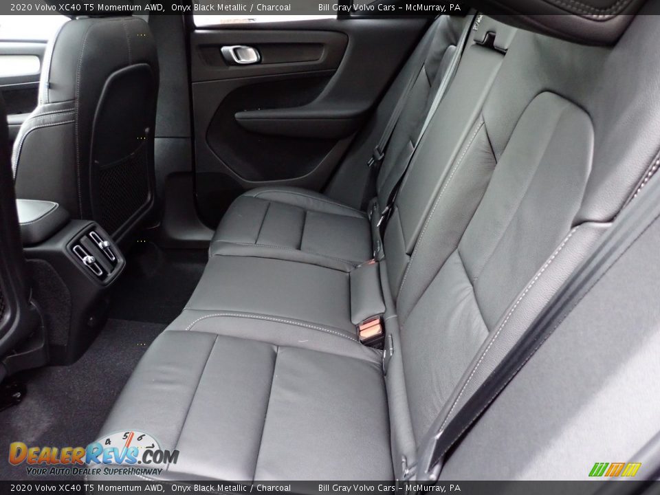 2020 Volvo XC40 T5 Momentum AWD Onyx Black Metallic / Charcoal Photo #8