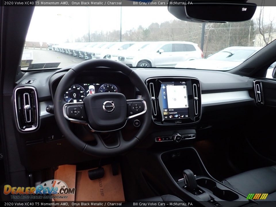 2020 Volvo XC40 T5 Momentum AWD Onyx Black Metallic / Charcoal Photo #9