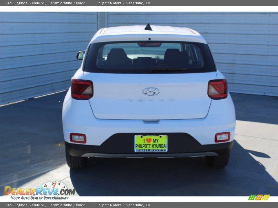 2020 Hyundai Venue SE Ceramic White / Black Photo #7