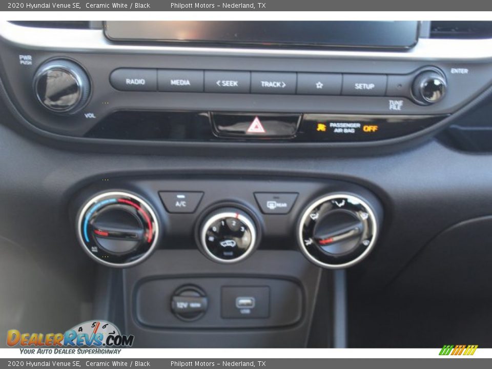 2020 Hyundai Venue SE Ceramic White / Black Photo #16