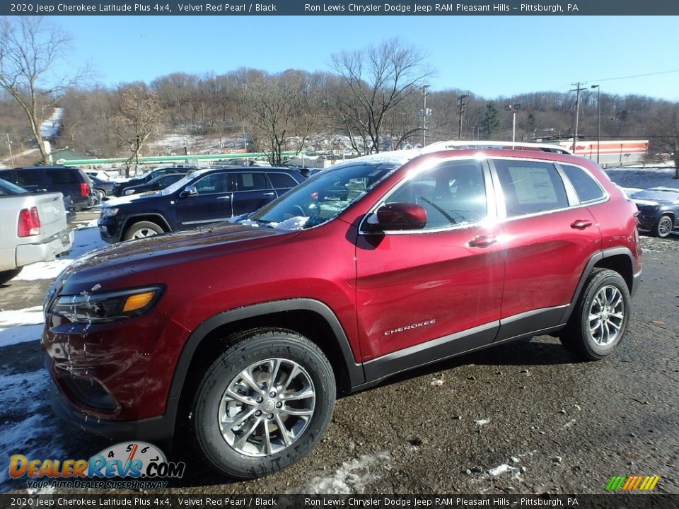 2020 Jeep Cherokee Latitude Plus 4x4 Velvet Red Pearl / Black Photo #1