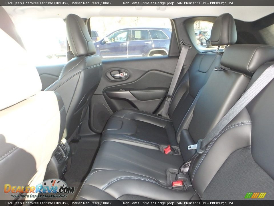 2020 Jeep Cherokee Latitude Plus 4x4 Velvet Red Pearl / Black Photo #12