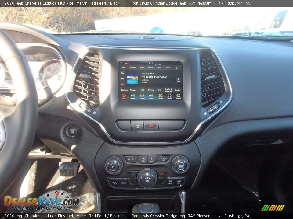 2020 Jeep Cherokee Latitude Plus 4x4 Velvet Red Pearl / Black Photo #17