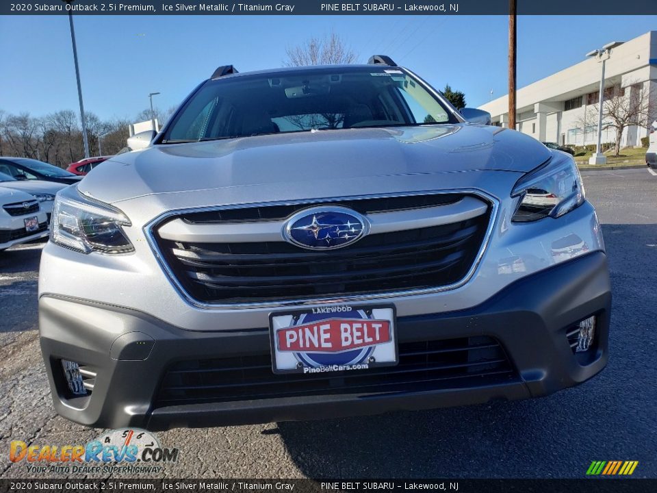 2020 Subaru Outback 2.5i Premium Ice Silver Metallic / Titanium Gray Photo #2