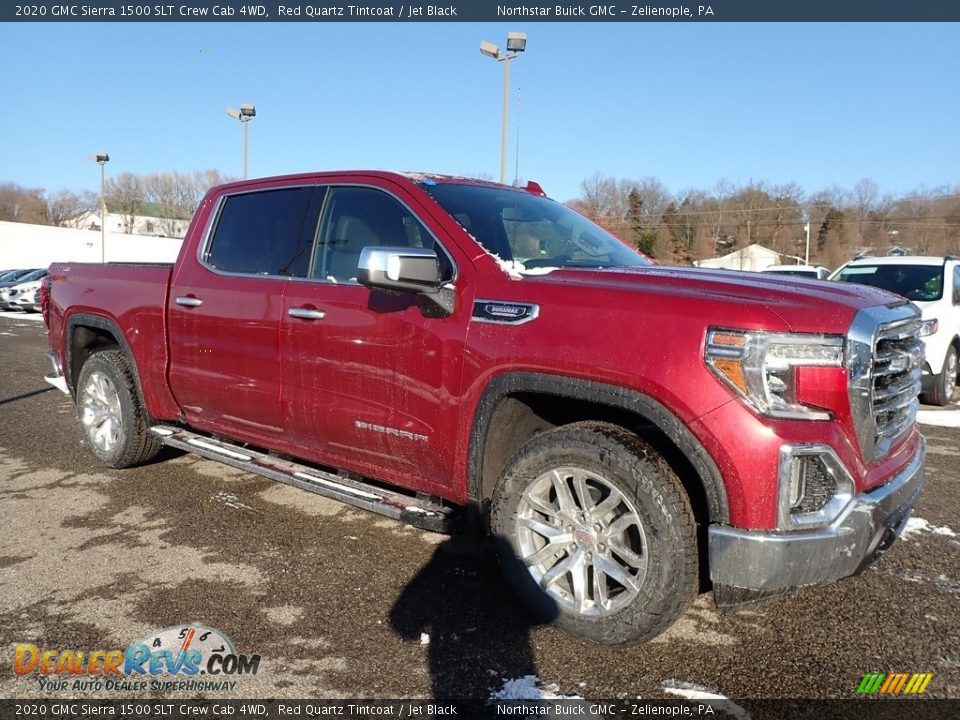 Front 3/4 View of 2020 GMC Sierra 1500 SLT Crew Cab 4WD Photo #3