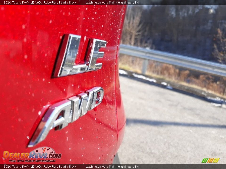 2020 Toyota RAV4 LE AWD Ruby Flare Pearl / Black Photo #18