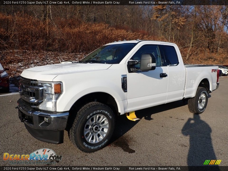 2020 Ford F250 Super Duty XLT Crew Cab 4x4 Oxford White / Medium Earth Gray Photo #6