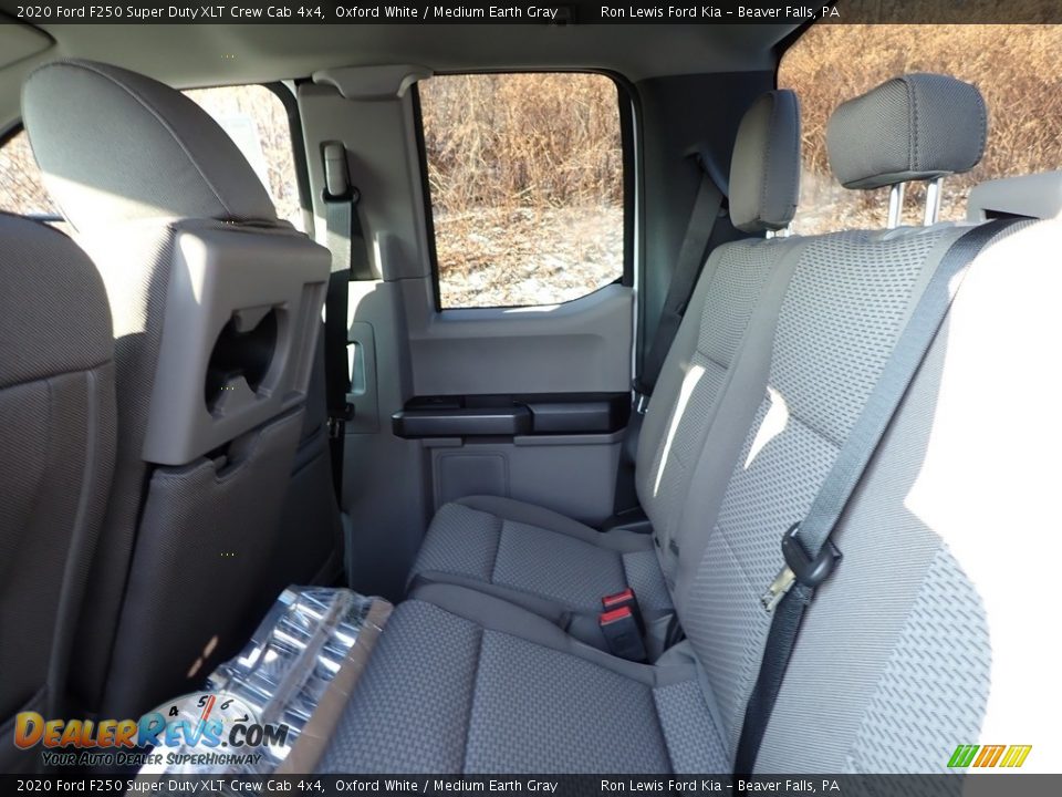 2020 Ford F250 Super Duty XLT Crew Cab 4x4 Oxford White / Medium Earth Gray Photo #14