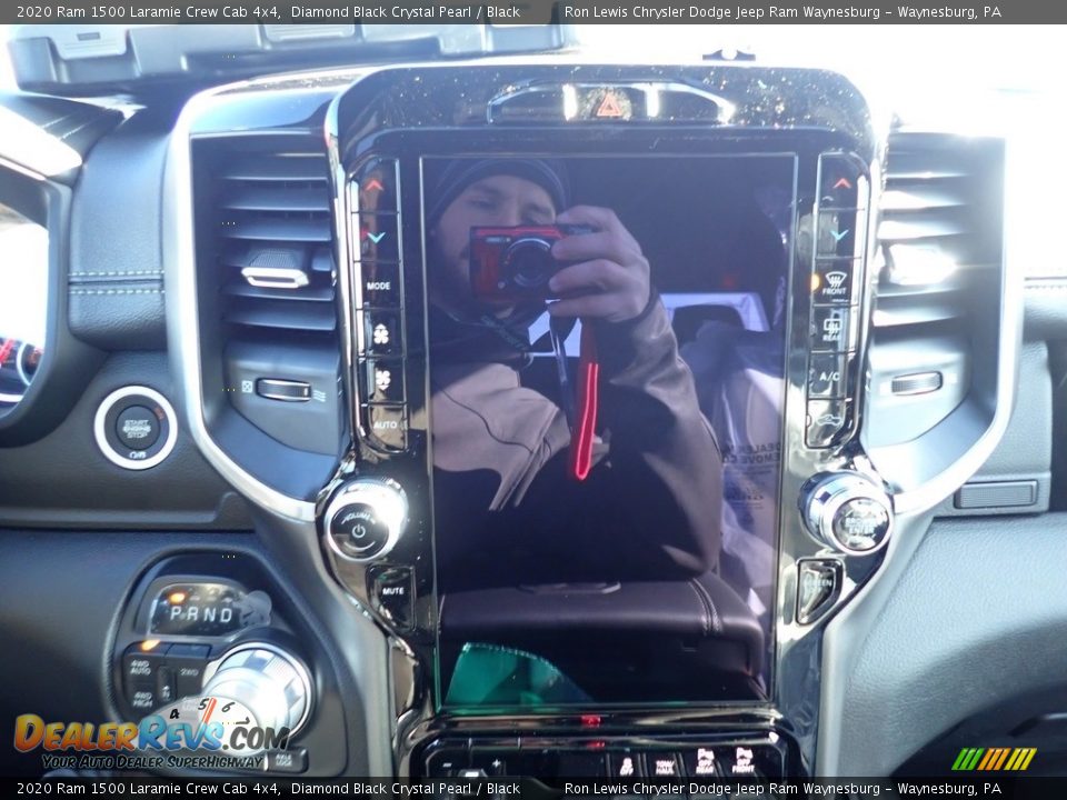 2020 Ram 1500 Laramie Crew Cab 4x4 Diamond Black Crystal Pearl / Black Photo #18