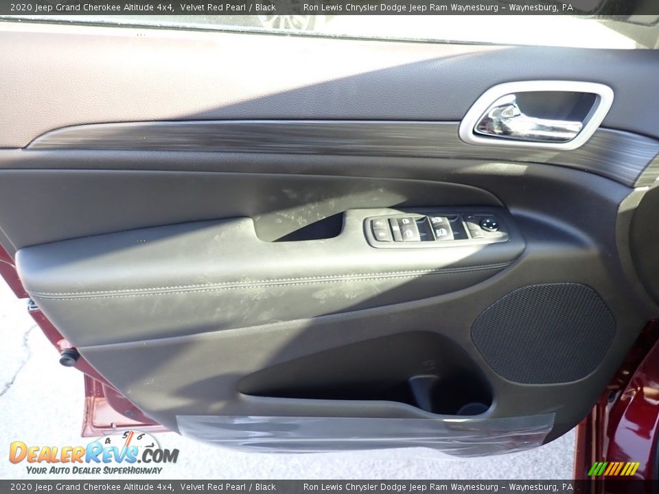2020 Jeep Grand Cherokee Altitude 4x4 Velvet Red Pearl / Black Photo #15