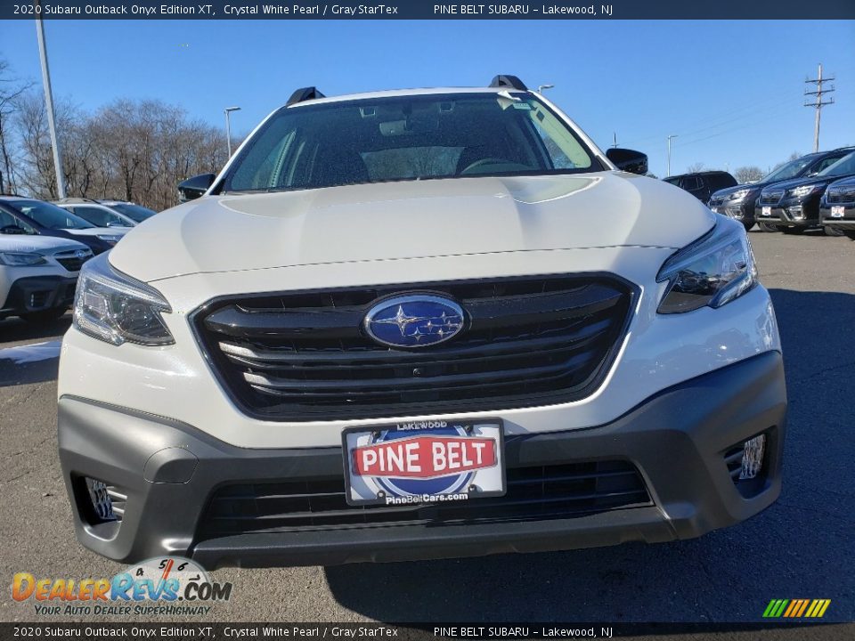 2020 Subaru Outback Onyx Edition XT Crystal White Pearl / Gray StarTex Photo #2