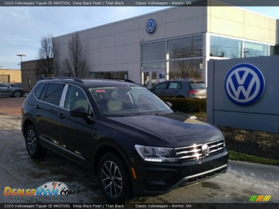 2020 Volkswagen Tiguan SE 4MOTION Deep Black Pearl / Titan Black Photo #1