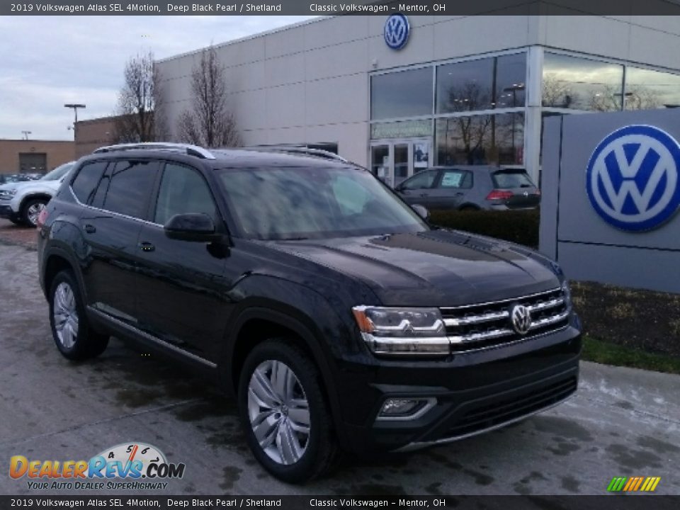 2019 Volkswagen Atlas SEL 4Motion Deep Black Pearl / Shetland Photo #1