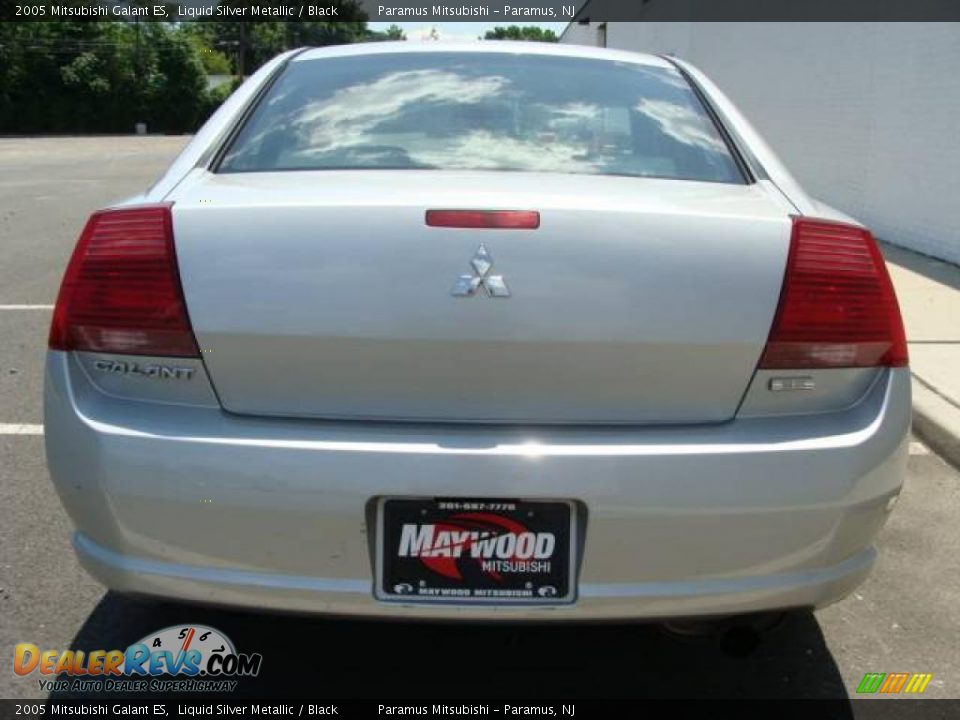 2005 Mitsubishi Galant ES Liquid Silver Metallic / Black Photo #5
