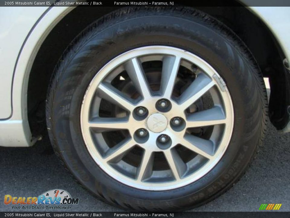 2005 Mitsubishi Galant ES Liquid Silver Metallic / Black Photo #6
