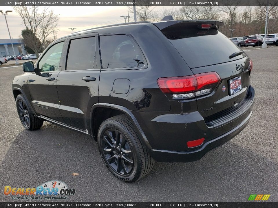 2020 Jeep Grand Cherokee Altitude 4x4 Diamond Black Crystal Pearl / Black Photo #4