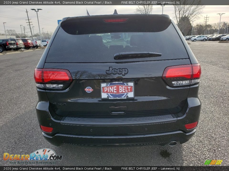 2020 Jeep Grand Cherokee Altitude 4x4 Diamond Black Crystal Pearl / Black Photo #5