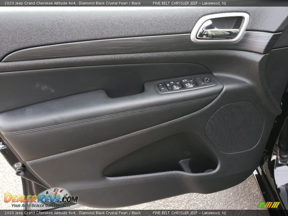 2020 Jeep Grand Cherokee Altitude 4x4 Diamond Black Crystal Pearl / Black Photo #8