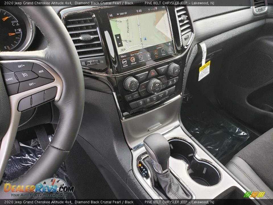 2020 Jeep Grand Cherokee Altitude 4x4 Diamond Black Crystal Pearl / Black Photo #10