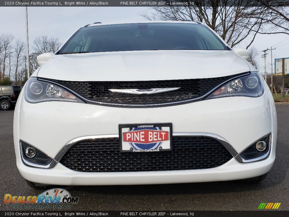 2020 Chrysler Pacifica Touring L Bright White / Alloy/Black Photo #2