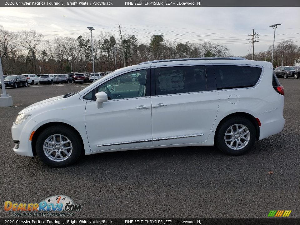 2020 Chrysler Pacifica Touring L Bright White / Alloy/Black Photo #3